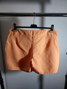 Naiste lühikesed püksid "Helly Hansen" (3 foto / 3)