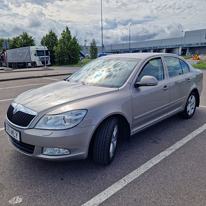 Skoda Octavia 1.4 90kw 2009a. (3 foto / 12)