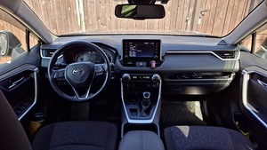 Toyota Rav4 (9 foto / 10)