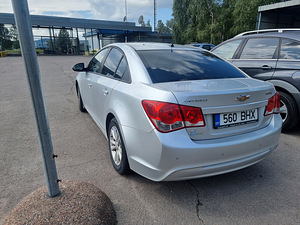 Продам Chevrolet Cruze (5 фото из 7)