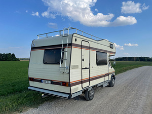 Matkaauto Peugeot J5 (5 foto / 10)