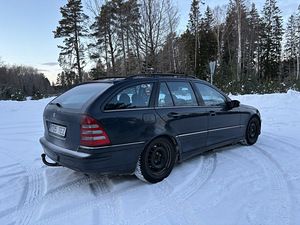 Mercedes-Benz C270cdi (8 фото из 9)