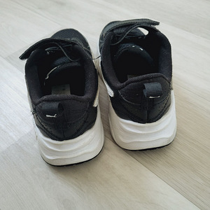 Puma tossud s:29 sobivad tüdrukule ,kui ka poisile (5 foto / 7)
