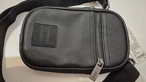Esprit Vegan Leather Cross-body bag (2 foto / 5)