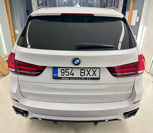 BMW X5 F15 M-пакет B&O 3.0 R6 190kW (5 фото из 12)