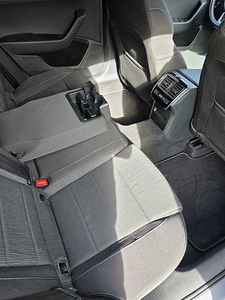 Skoda Superb Ambition 1.6 88kW автомат 2016 (12 фото из 15)