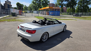 BMW E93 330d facelift 2011.cabrio automaat Reg.tasu tasutud (4 foto / 14)