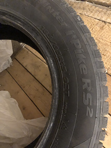 Hankook 185/65R15 92T (1 foto / 2)