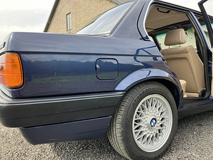 ПРОДАЕТСЯ BMW 324td (6 фото из 15)