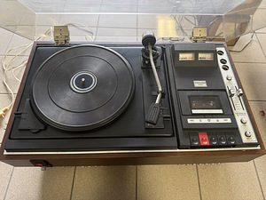 Radiola Melodija-105 Stereo (4 foto / 8)