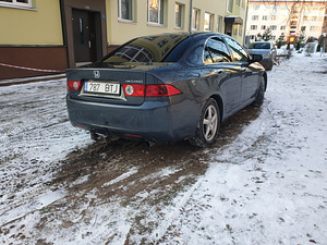 Müüa 2 Honda Accordi (6 foto / 7)