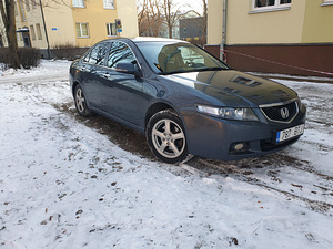 Müüa 2 Honda Accordi (7 foto / 7)