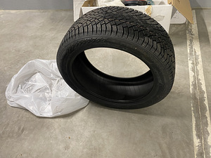 Nokian Hakkapeliitta R5 245|45 R19 102T XL talverehv Nokian (6 foto / 6)