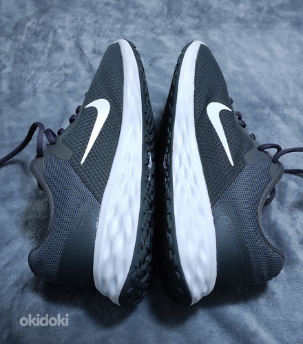 Кроссовки Nike Revolution 6 Grey EU 42 (фото #4)