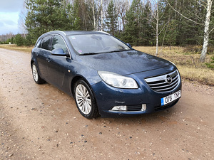 Opel Insignia Sports Tourer 2.0 118kw (2 foto / 12)