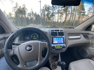 Kia Sportage 2005 2.0 Diisel (3 foto / 7)