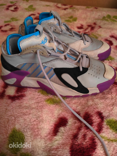 Adidase tossud