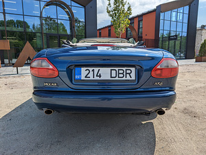 Jaguar XK8 Cabrio 4.0 V8 (14 foto / 15)