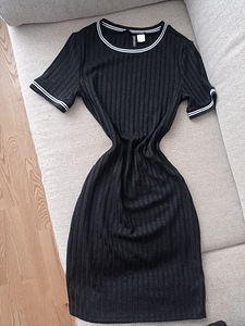 Одежда (2 фото из 10)