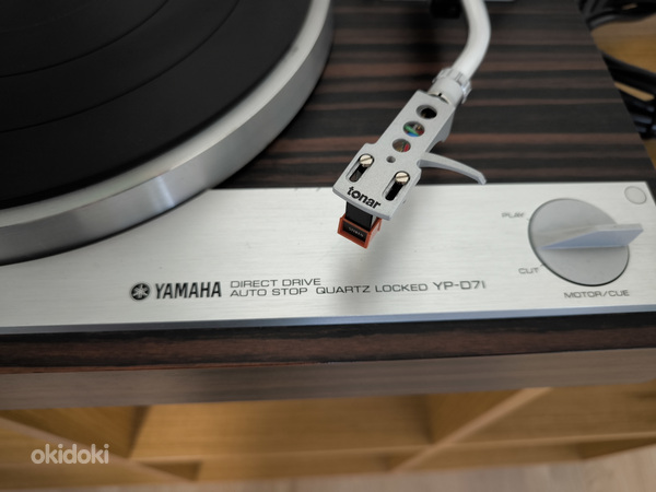 Проигрыватель виниловых дисков Yamaha YP-D71 (фото #3)
