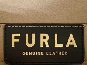 FURLA CLUB 2 Crossbody S Perla E (4 foto / 4)
