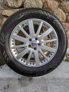 R 18 235/60 комплект лит.дисков с летней резиной на Volvo XC (7 фото из 7)
