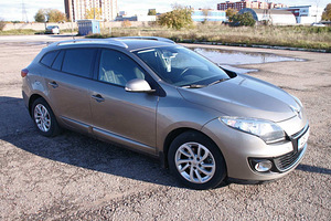 Renault Megane (2 фото из 11)