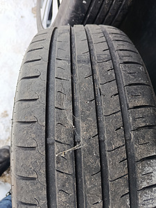 Valatud velgede komplekt R18 Kia Sportage'ile suverehvidega (8 foto / 10)