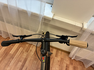 Jalgratas Cube Hyde Trapeze 28” Shimano CUES. Uus (5 foto / 5)