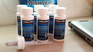MINOXIDIL 5% Kirkland Signature (1 foto / 4)