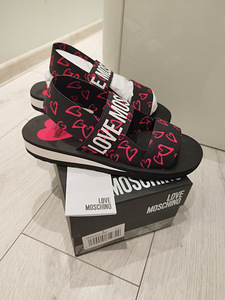 Moschino