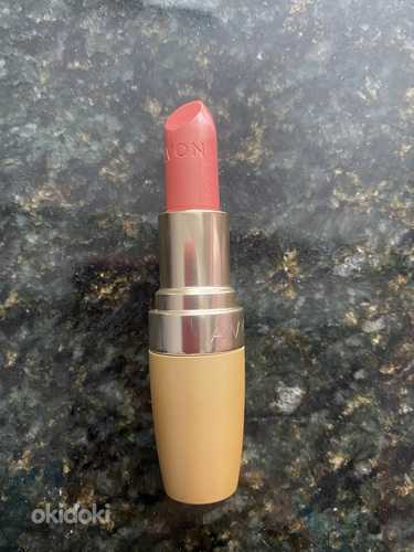 Avon Golden Peach huulepulk (foto #2)