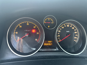 Opel zafira (5 фото из 6)