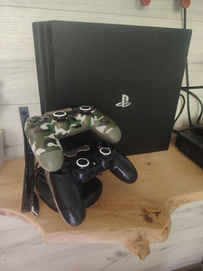 Ps4 Pro 1TB (1 фото из 2)