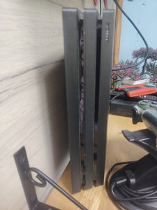 Ps4 Pro 1TB (2 фото из 2)