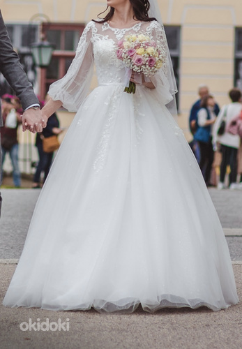 Блестящее свадебное платье (фото #1)