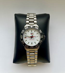 Tag Heuer Formula 1 (1 фото из 6)