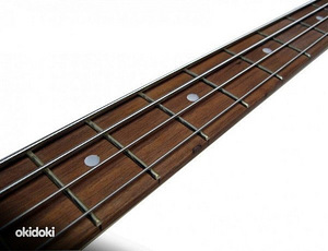 Basskitarr 4/4 kitarr (2 foto / 2)