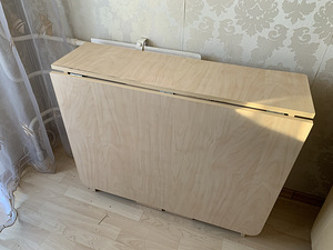 Kirjutuslaud-raamat (1 foto / 2)
