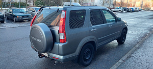 Honda CR-V АВТОМАТ- бензин- газ LPG (3 фото из 11)