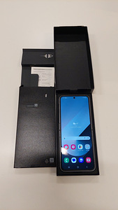 Samsung Galaxy Z Flip6- 12/256 (1 foto / 4)
