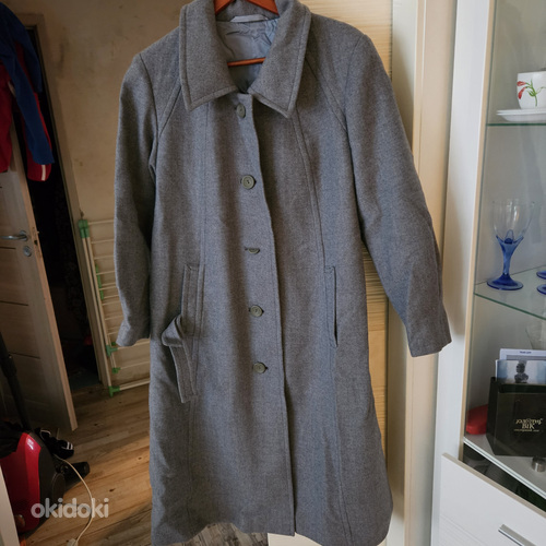 Женское серое пальто (фото #1)