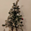 Väike kunstlumega lauajõulupuu (foto #1)