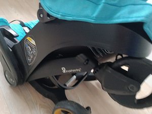 Doona+ с ISOFIX-базой (3 фото из 10)