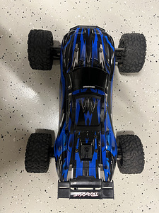 Traxxas Rustler 4x4 (4 фото из 5)