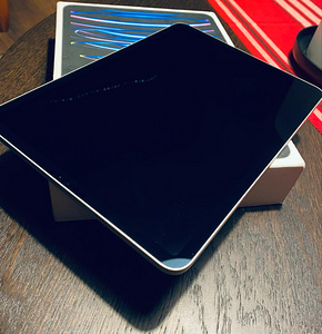 iPad pro 4th gen M2 2022 256gb (4 foto / 4)