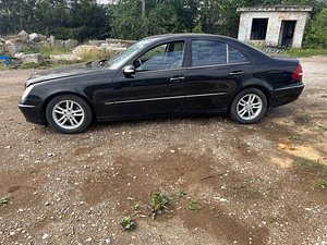 Mercedes-BENZ w211 (2 foto / 6)