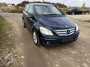 Mercedes-benz w245 B class (2 foto / 8)
