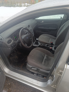 Ford focus 1.6 74kw (2 foto / 6)