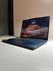Lenovo Yoga 9 14IRP8 14 i9 RTX 4060 32GB RAM 1TB SSD
